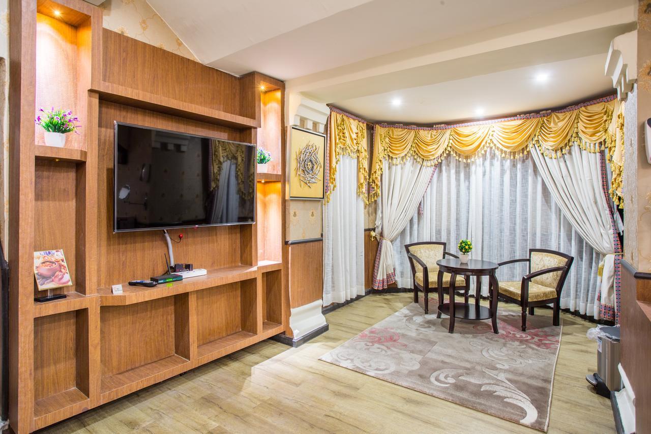 קטמנדו Royal Empire Boutique Hotel מראה חיצוני תמונה